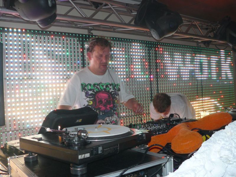 SENSATION WHITE (NL) - Sobota 5. 7. 2008